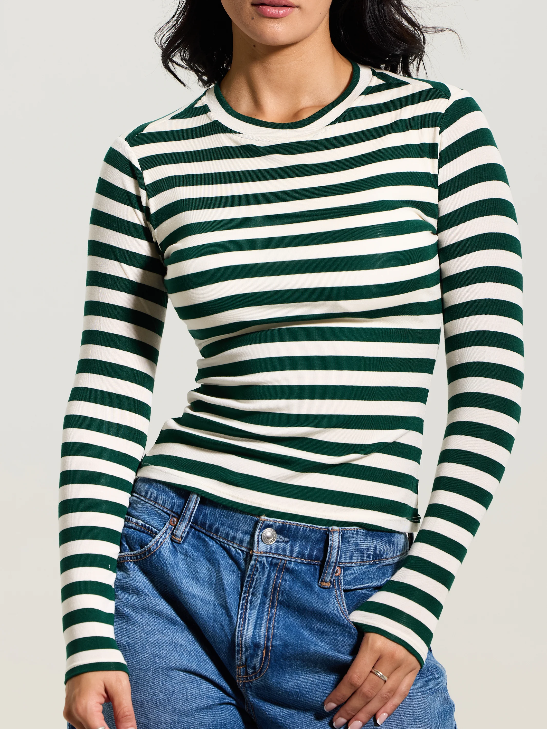 Crew Neck Braless Long Sleeve - Image 17